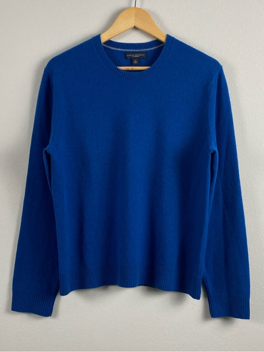 Banana Republic Cashmere Long Sleeve Crewneck Sweater | Blue